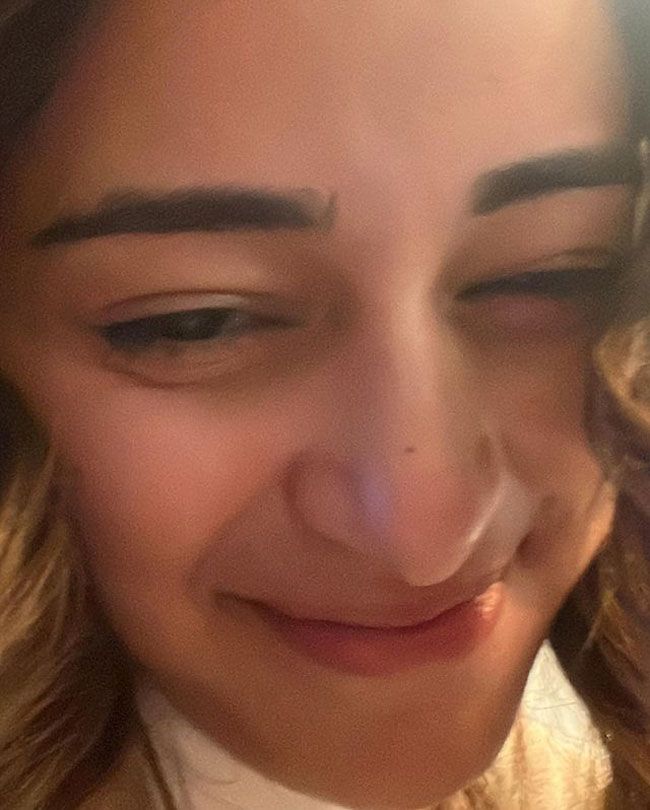 Ananya Pandey Posting Beautiful Pics On Instagram